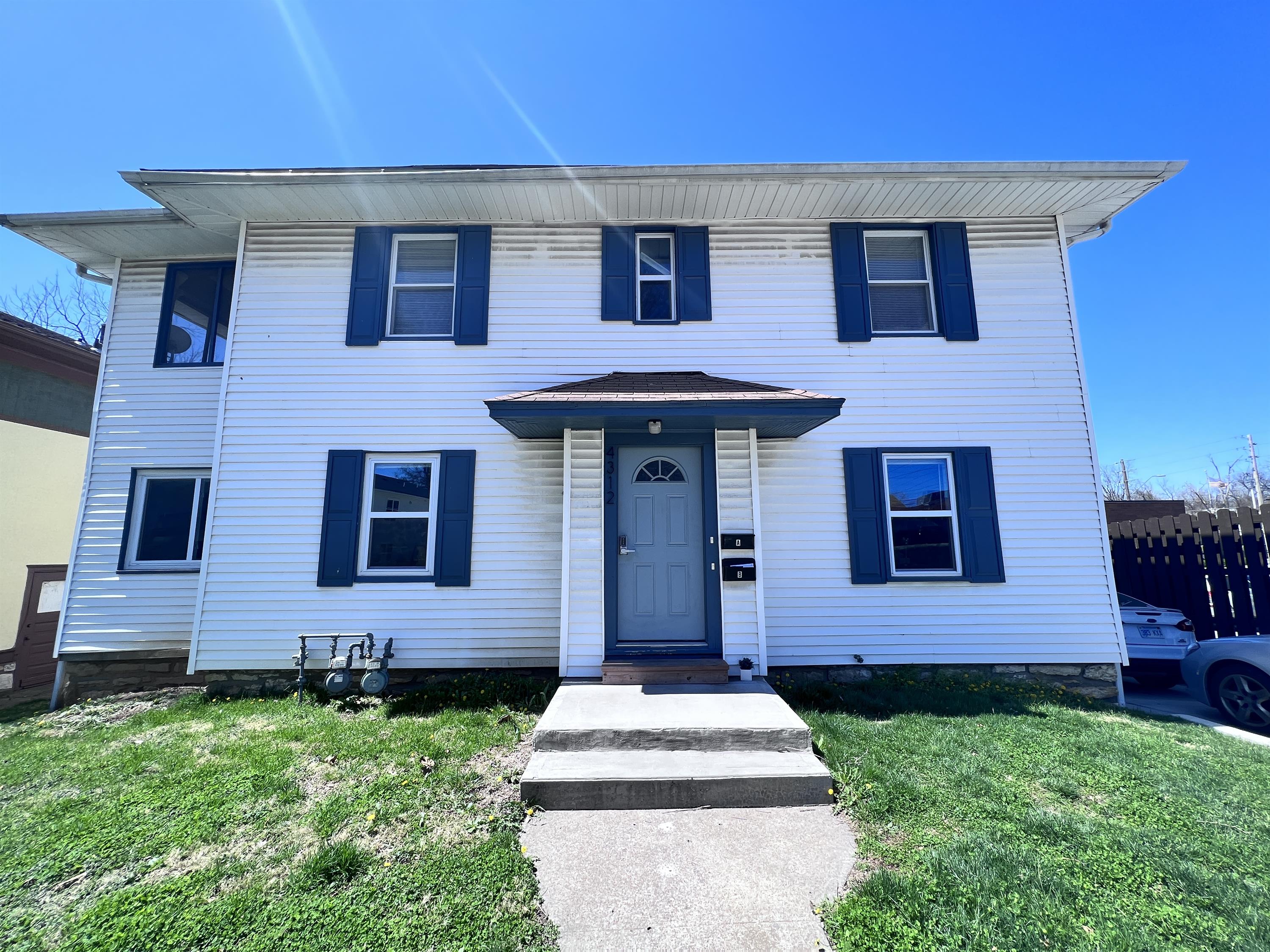 4312 Holly Street - 2